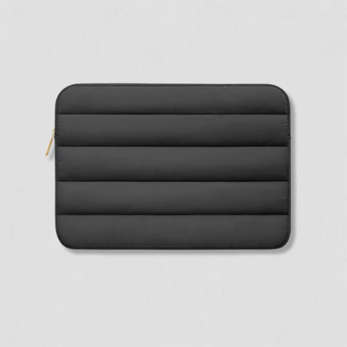 Pochette ordinateur noir matelassée