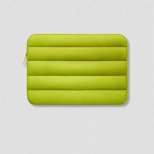 Pochette ordinateur vert clair matelassée